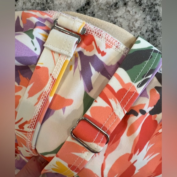 NWT🌴BRIDGEHAMPTON One Piece Swimsuit,  Tropical Colors, Detachable Strap - Picture 7 of 16